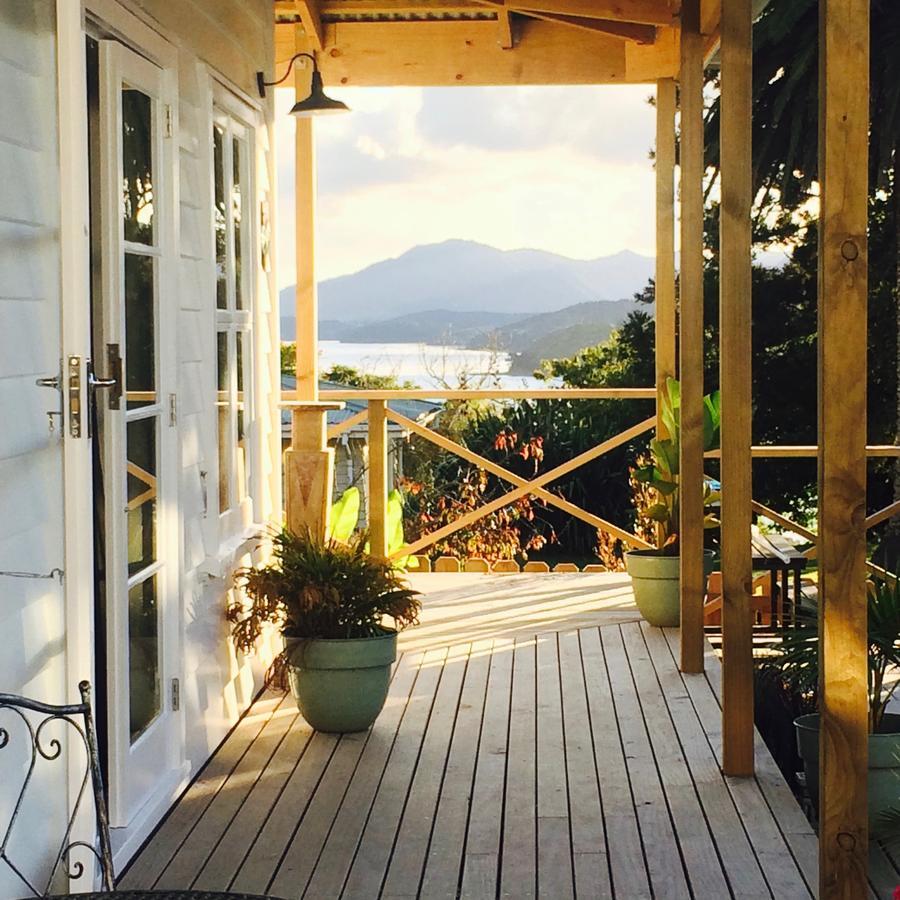 Marriners Luxury Guesthouse Rawene Bagian luar foto