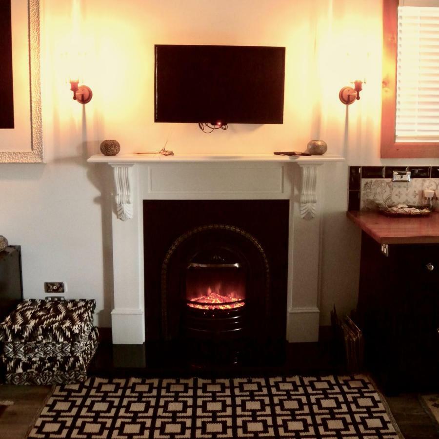 Marriners Luxury Guesthouse Rawene Bagian luar foto